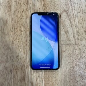 Apple iPhone 11 Pro 64GB Green Cracked Back And Lens Verizon Factory Reset Works